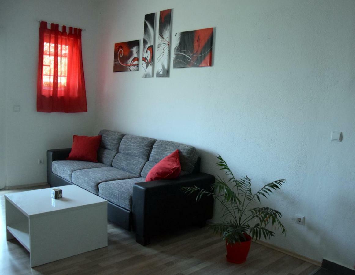 Apartamento Apartman Ana Sali Exterior foto